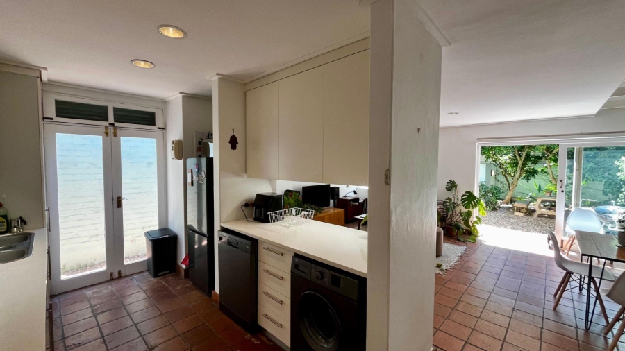 To Let 2 Bedroom Property for Rent in Observatory Western Cape